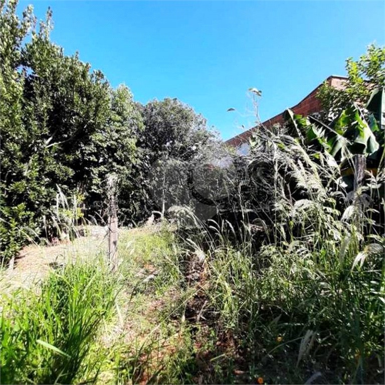 Terreno com 400,00 m² no Centreville.