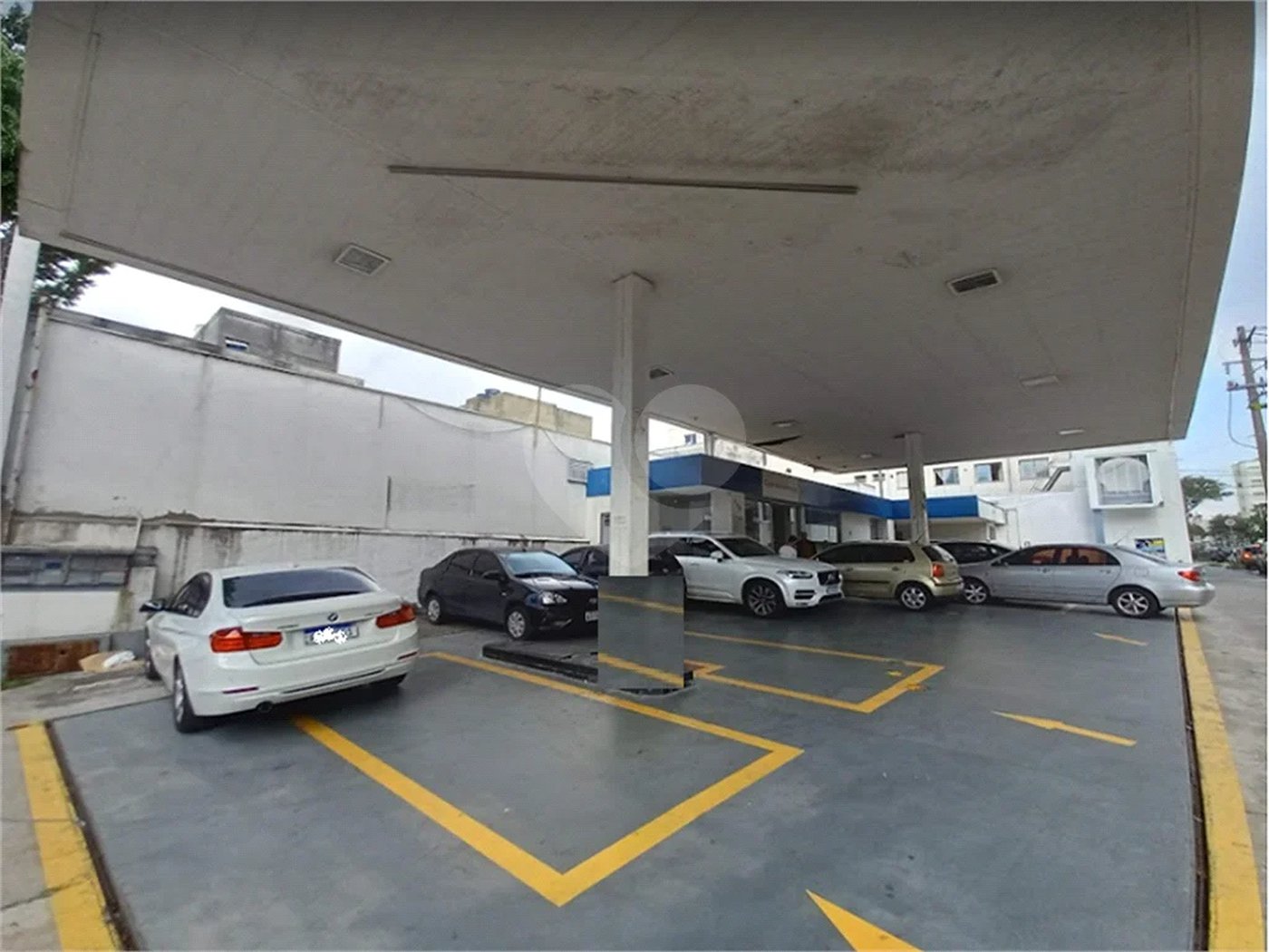 Espaço ideal para posto de gasolina, farmácia e loja no Bom Retiro