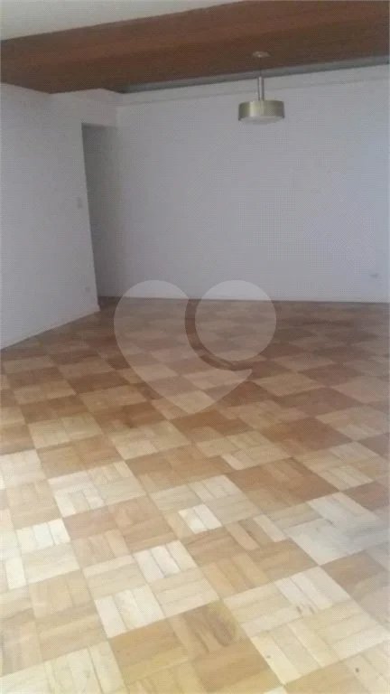 Magnífico apartamento com 178 m2 no Bom Retiro.