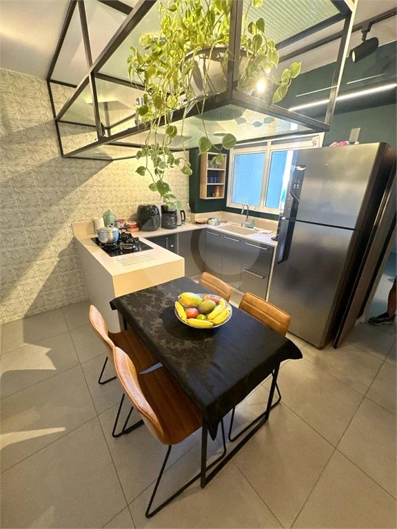 Apartamento à venda no bairro Vila Regente Feijó com 165 m² de área útil construída, com 3 dormitórios, sendo 3 suítes,Mobiliado com 3 Suítes 3 Vagas no Araribá Home Resort