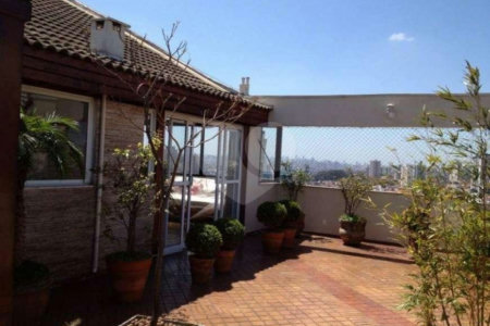 3 quartos, sendo, 2 suítes e 4 vagas de garagem