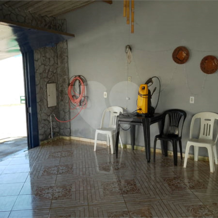 Casa a venda com 2 dormitorios sendo ! suite em iIbate