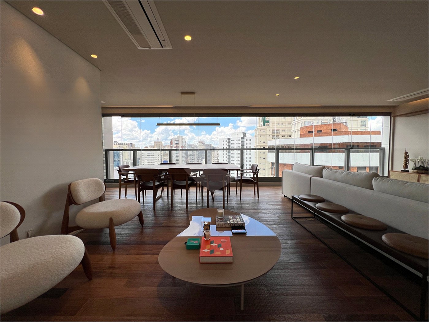 Apartamento de Alto Padrão próximo à Praça Pereira Coutinho
