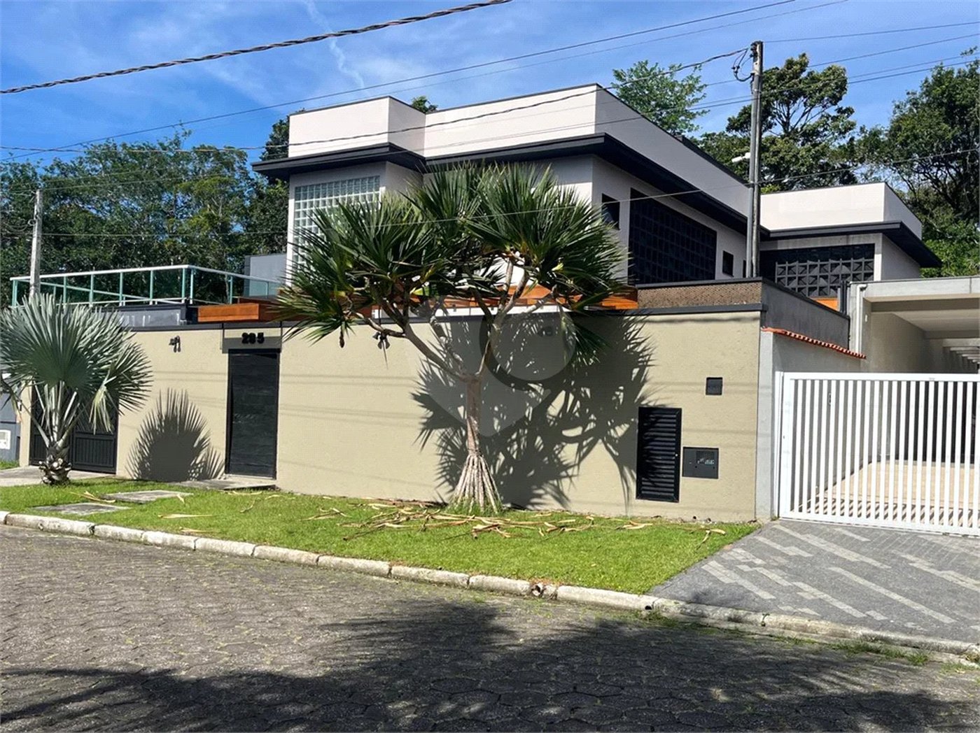 Casa à venda com 4 suítes em Boracéia, São Sebastião, SP
