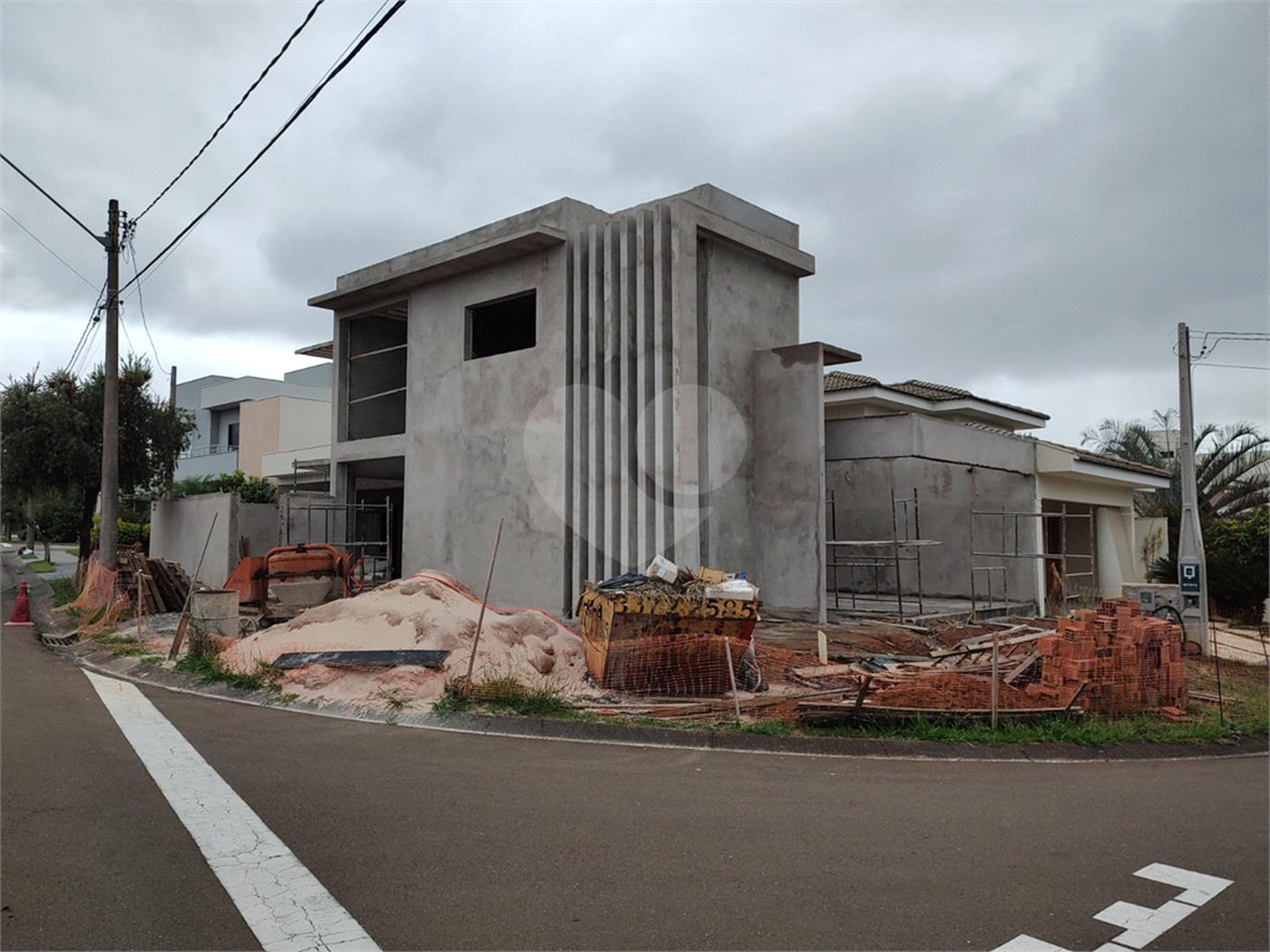 Sobrado no condomínio Village Damha II