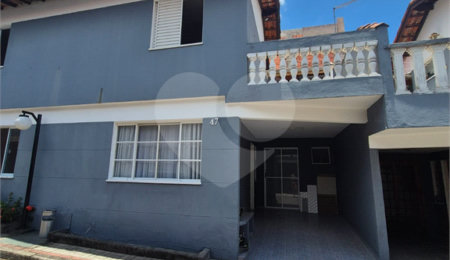 Casa à venda com 2 quartos no condomínio Paraty Cond, São Paulo - SP