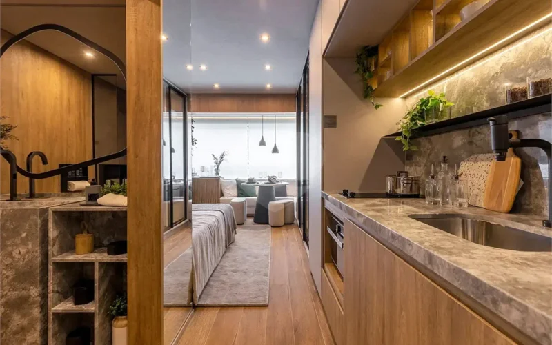 Uma região encantadora com diversos lugares para explorar. Em um terreno com mais de 6 mil m² de área, contará com 3 torres em 2 condomínios independentes e exclusivos. 850m do metrô Butantã. Apartamento andar alto, 1 dormitório. 1 vaga de garagem. DIVERSÃO: Espaço gourmet, brinquedoteca, churrasque