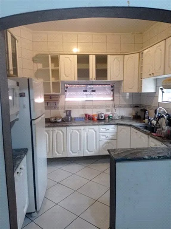CASA A VENDA, PARQUE BANDEIRANTES, 3 DORMITORIOS 1 SENDO SUÍTE, 2 VAGAS DE GARAGEM, SJC/SP