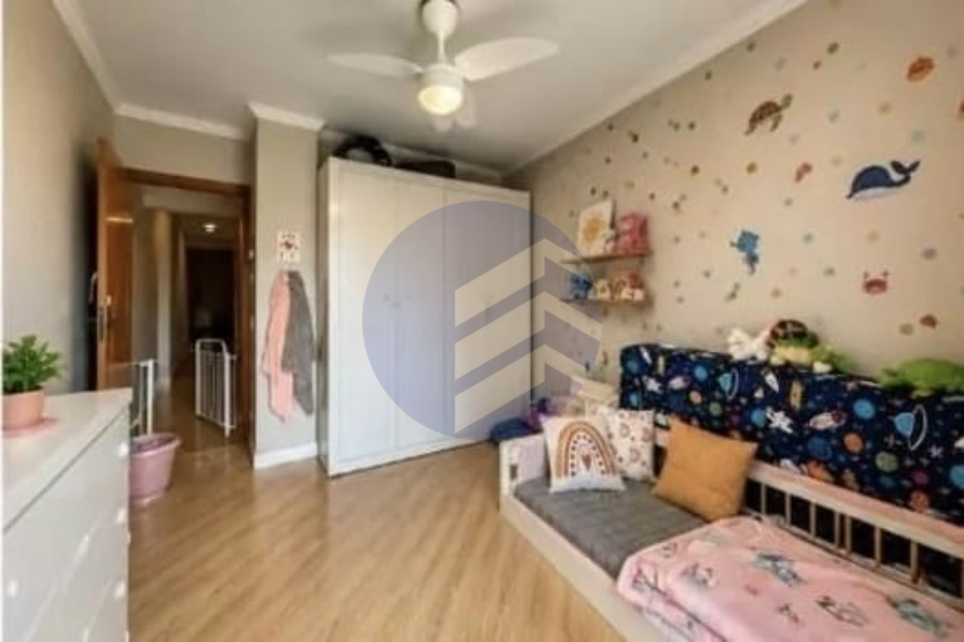 Casa à venda com 3 quartos, sendo 1 suíte, em Jardim Esmeralda, São Paulo - SP