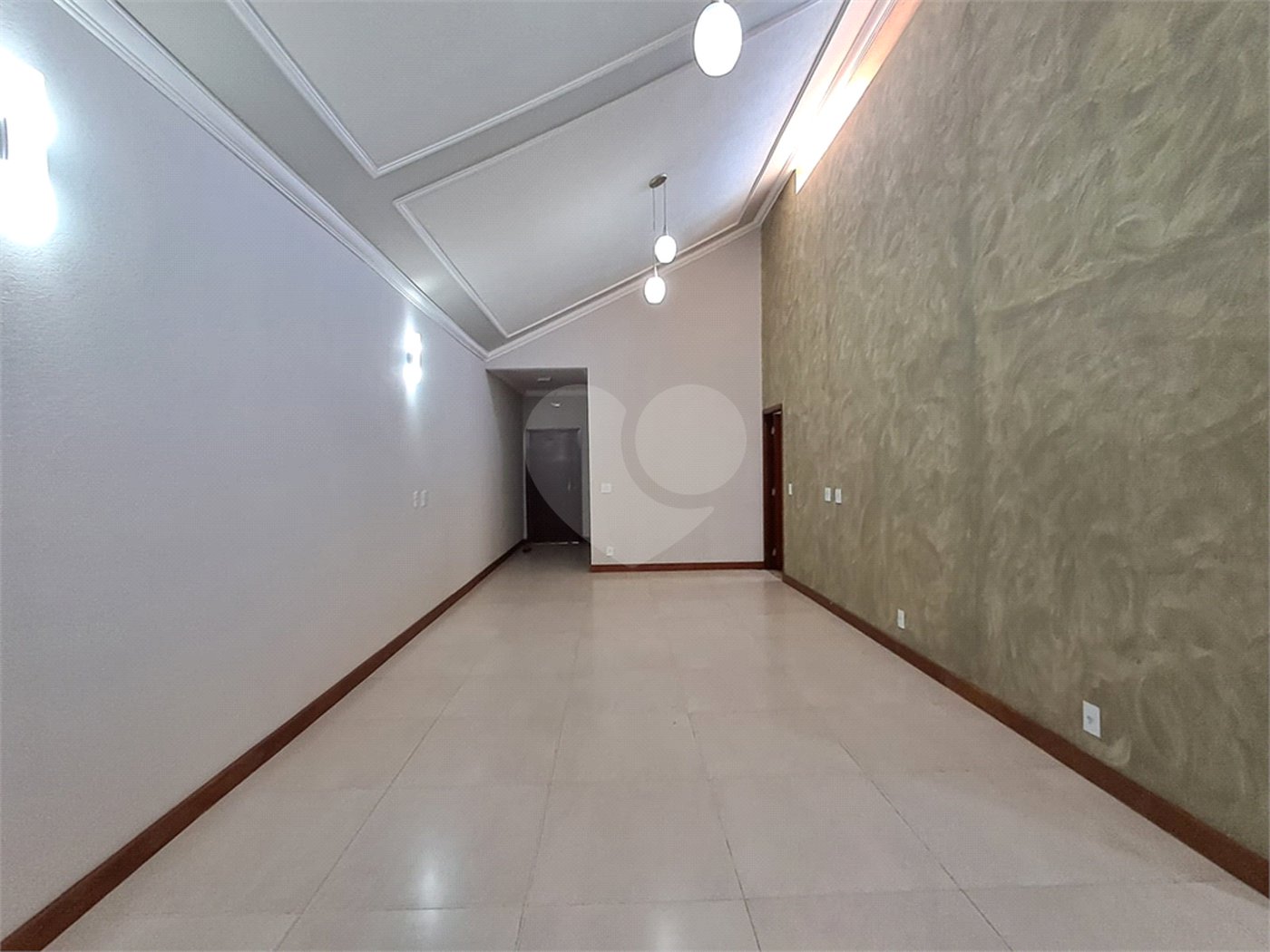 Casa à venda próxima ao SESC com 3 suites