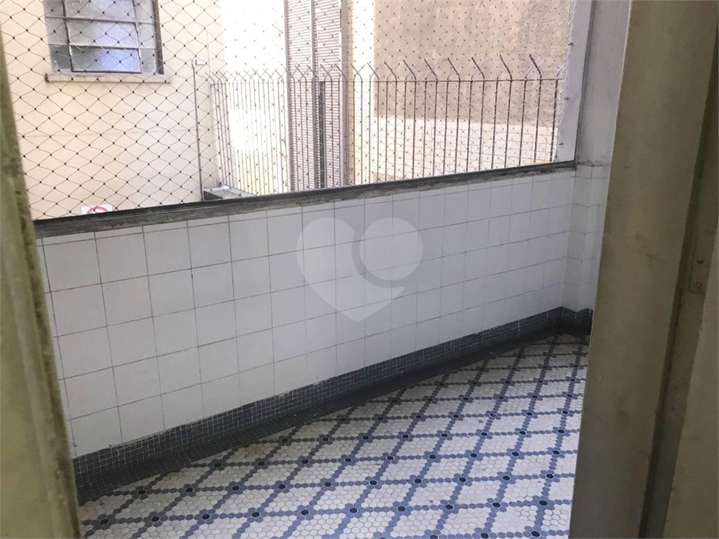 Apartamento na Bela Vista de 345m2 com 4 quartos (sendo 1 suíte.