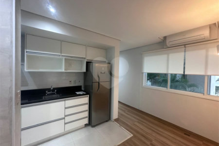 Apartamento decorado de 72 metros,01 suite,02 quartos,01 vaga na Vila Clementino.