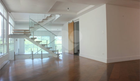 Casa à venda ou para alugar com 4 suítes em Alphaville, Santana de Parnaíba, SP