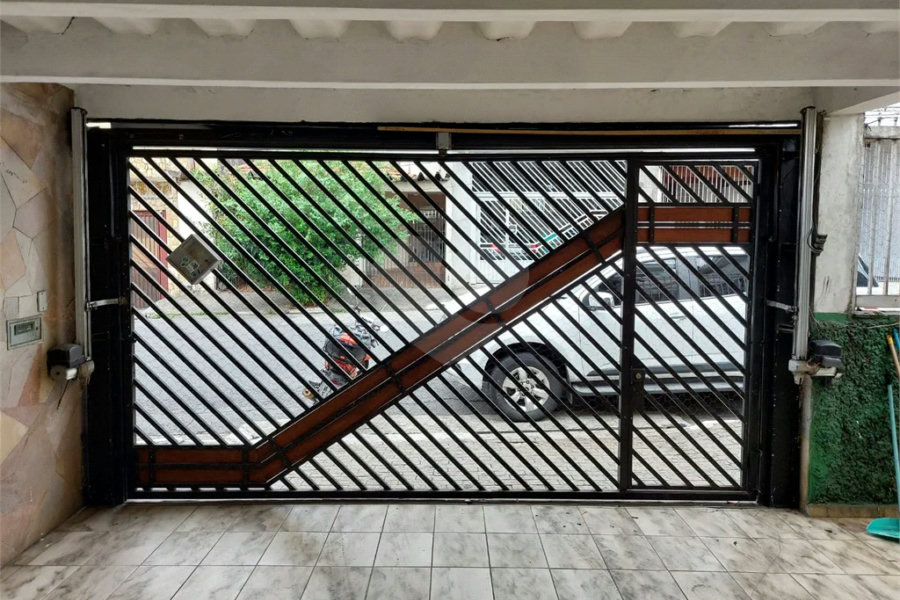 Sobrado à venda na Saúde c/ 330m2 - 5 Quartos/1 Suíte/2Vagas
