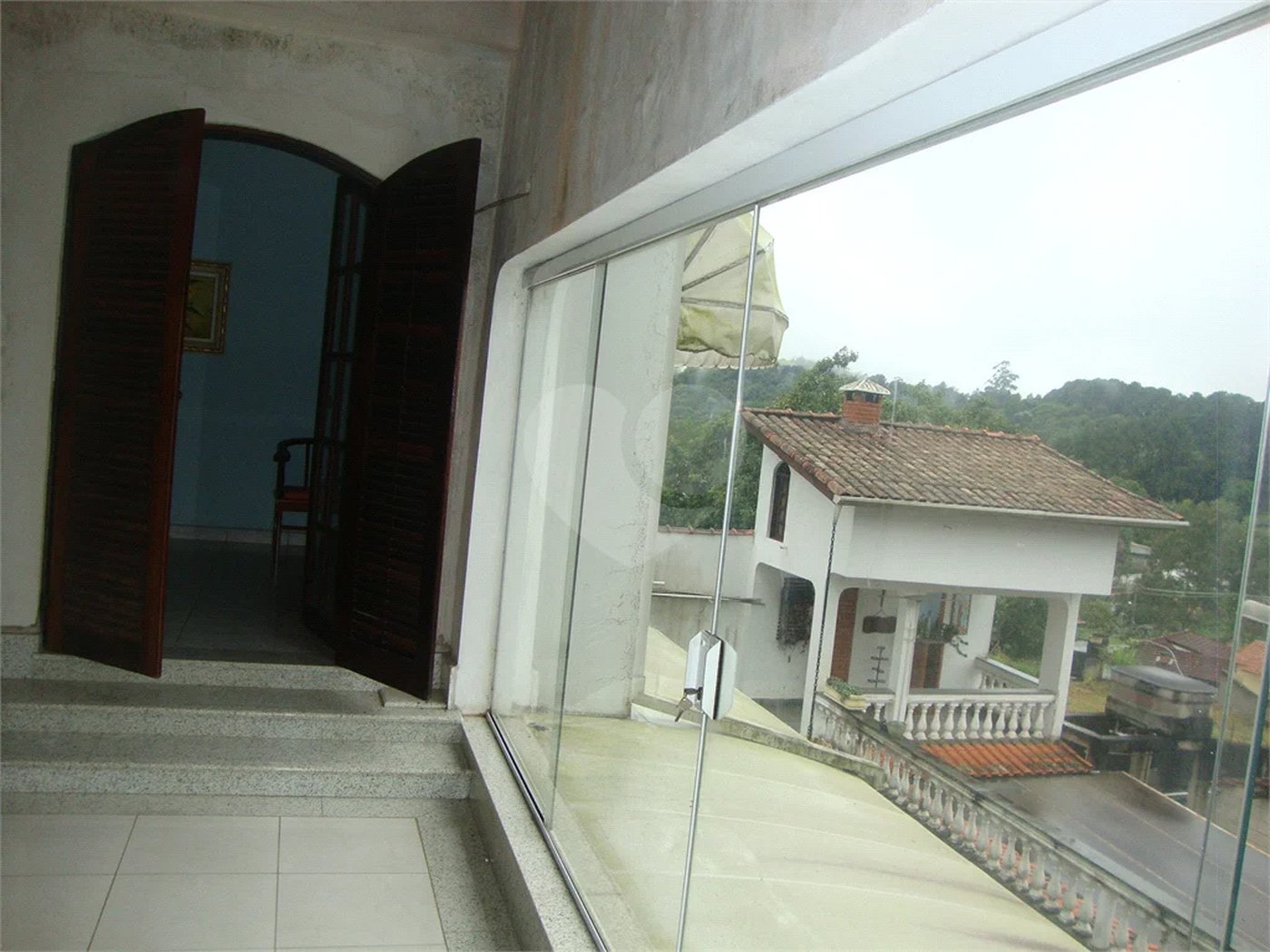 Chácara à venda com 5 quartos, sendo 2 suítes, em Jardim Arujá, Arujá, SP