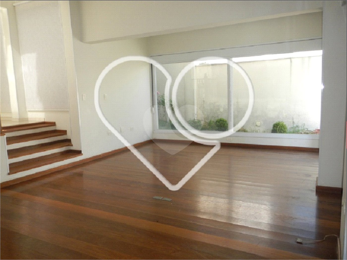 Casa à venda na Saúde c/293m2 - 4 Suítes/4 Salas/3 Vagas na garagem