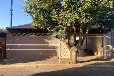 Casa térrea de 3 dormitórios