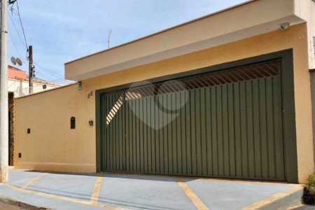 Casa térrea no Romeu Santini