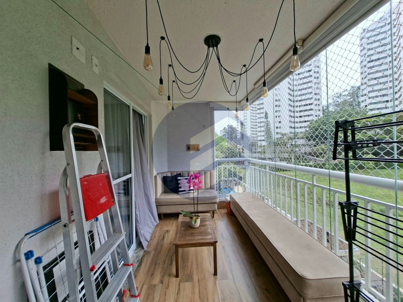 Apartamento à venda com 3 quartos, sendo 1 suíte, em Jardim das Vertentes, São Paulo - SP