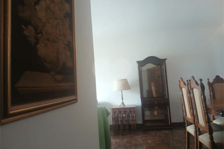 Apartamento a venda com porteira fechada no Belem com 95m com 03 dormitórios espaçoso sendo um suíte, 2 vagas. Aceita Permuta.