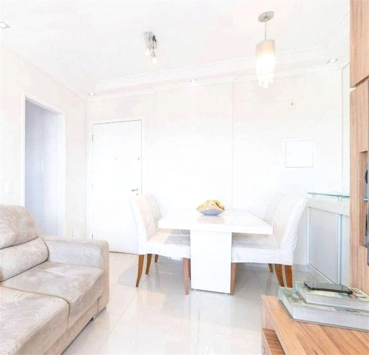 Apartamento Condominio Clube em Pinheiros com 90 m² Útil com 3 dormitórios sendo 1 suíte com 1 Vagas