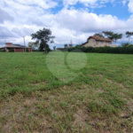 Loteamento no Condomínio Vila Pinhal do Broa