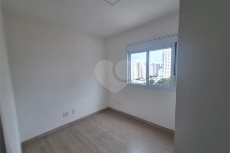 Apartamento à venda em Vila Gumercindo – 55m²