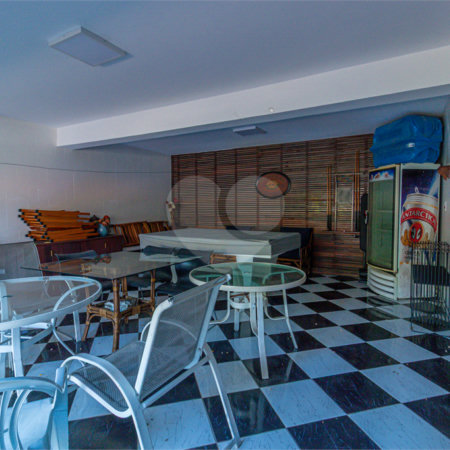 Casa à venda com 3 suítes em Chácara Monte Alegre, São Paulo, SP