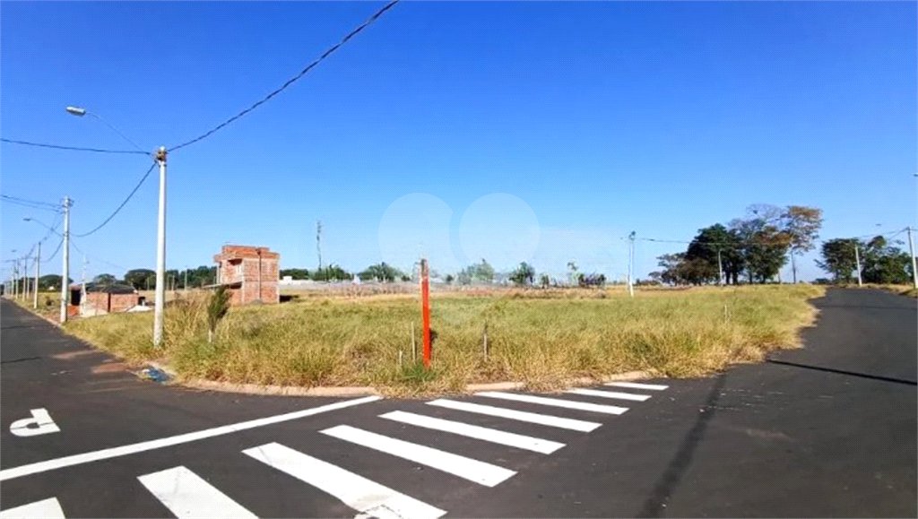 Lote para venda no Jardim dos Ipês no distrito de Água Vermelha/SP.