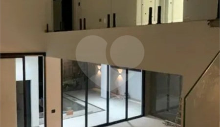 Casa à venda com 3 suítes no condomínio Vale das Águas, Bragança Paulista - SP