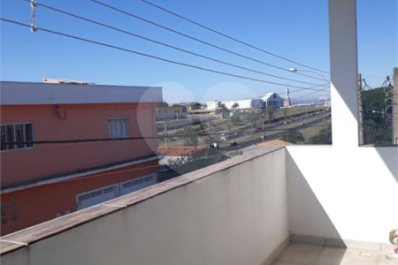 SOBRADO RESIDENCIAL EM EXCELENTE LOCALIZAÇÃO