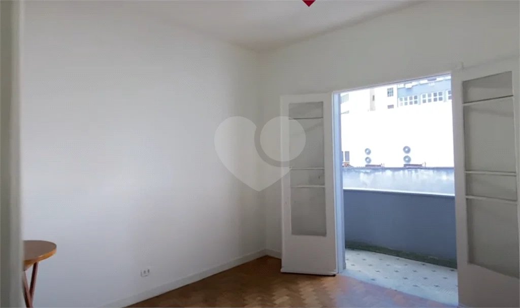 Apartamento 2 dormitorios, sala, cozinha sem vaga ,no bairro Republica