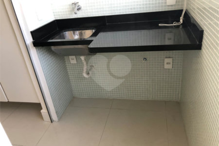 Lindo Apartamento com Varanda integrada