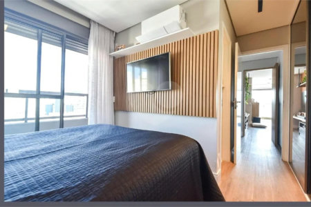 Apartamento à venda na Vila Mariana. Localização espetacular!