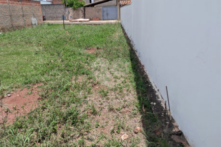 Terreno no Jardim Embare