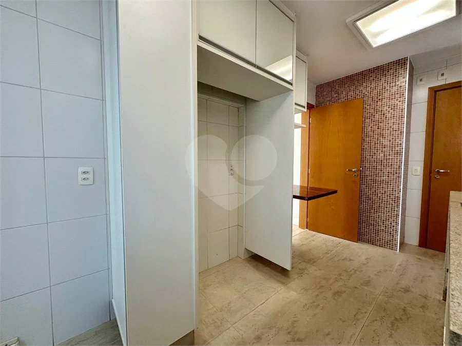 Apartamento para Locação na Vila Olímpia | 126 m² | 3 Suítes | 3 Vagas