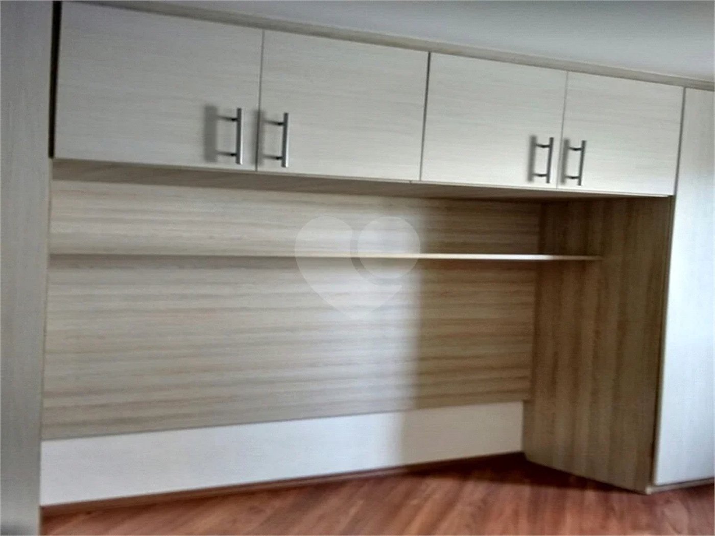 Apartamento à venda, com 1 quarto, armários, varanda, 1 vaga no Jaraguá em São Paulo