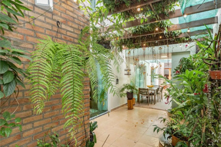 Casa á venda - Saúde alto padrão