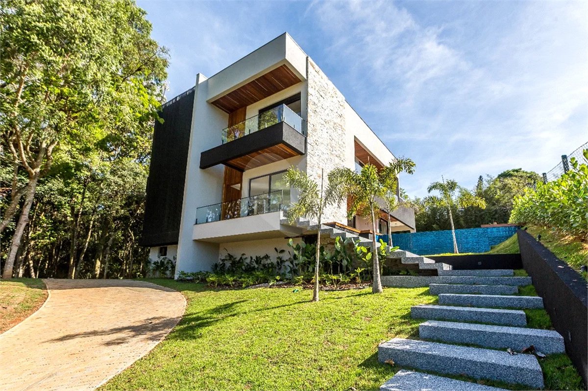 Casa à venda com 4 suítes no condomínio Jardim das Palmeiras, Bragança Paulista - SP