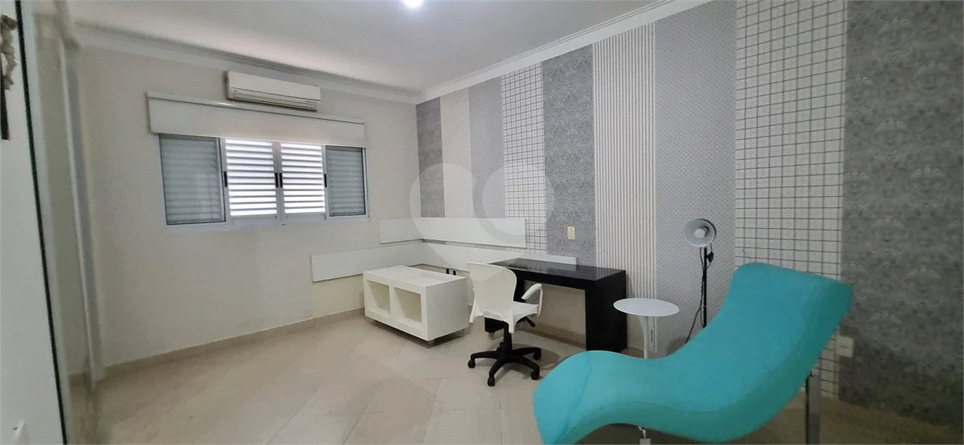 Lindo sobrado com 4 suites e piscina à venda, 365m², por R$ 2.450.000,00 no condomínio Villa Suiça, em Indaiatuba/SP.