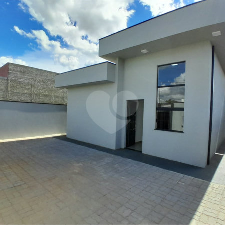 Casa recém construída