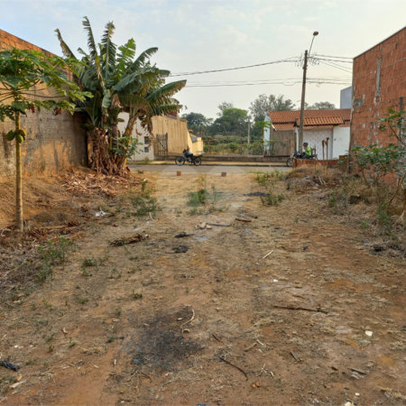 Terreno com 250,00 m² de área total. Terreno .