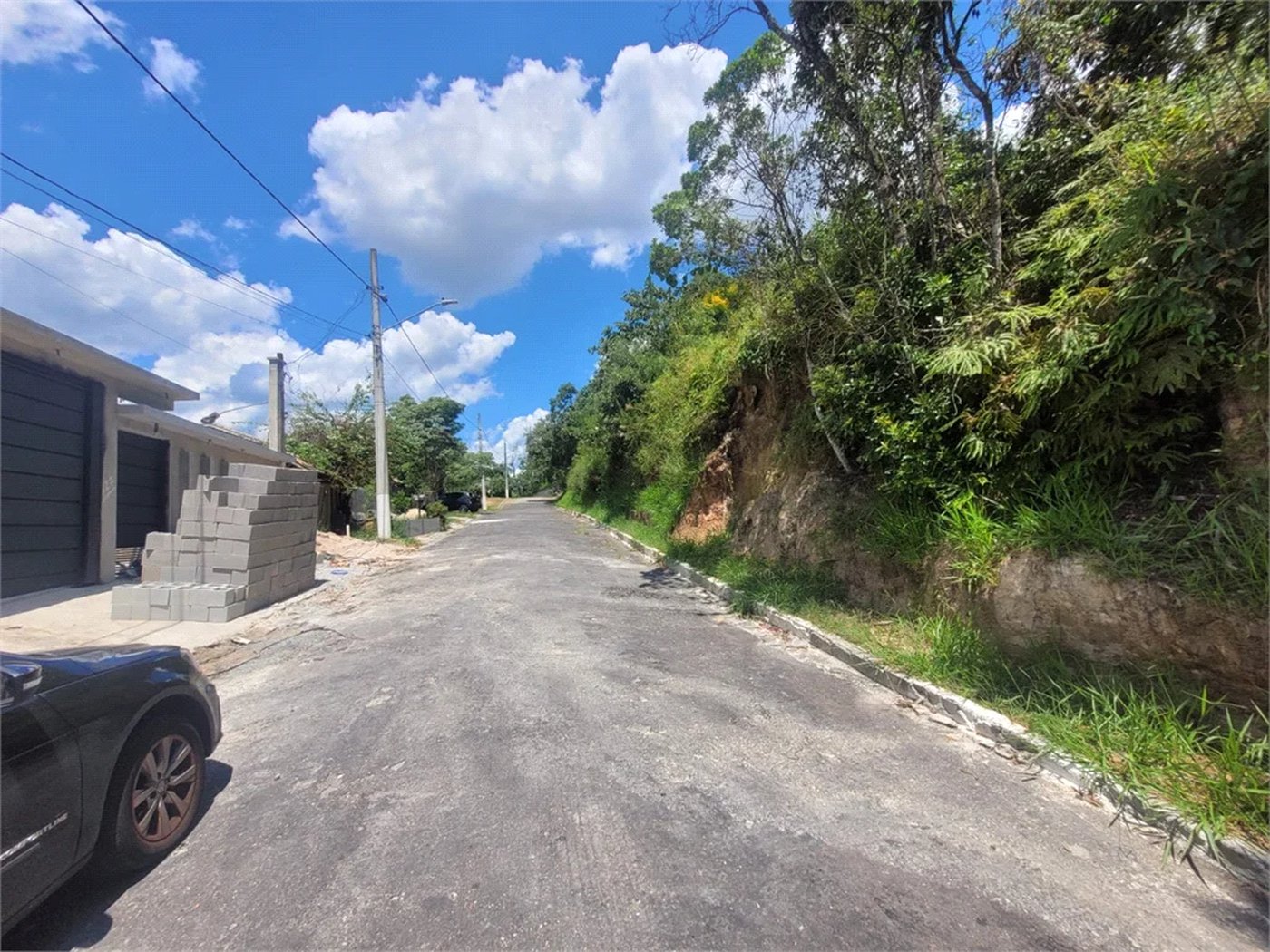 Oportunidade exclusiva em Cotia. Terreno amplo com 725 metros quadrados