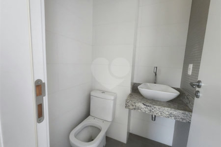 Sala comercial em frente ao Allianz Parque