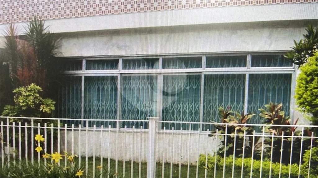 Casa sobrado a venda com 3 dormitórios na mooca.Aceita Permuta.
