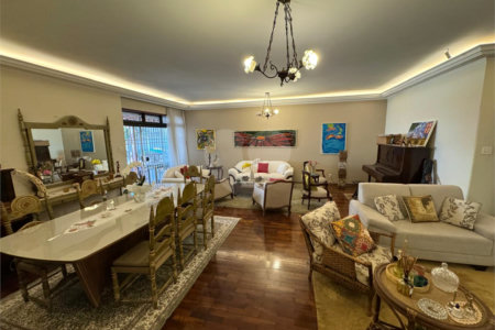 Casa com 4 quartos próxima á Santa Casa