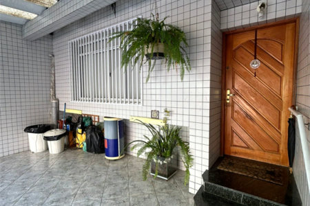Sobrado venda no Alto da Mooca, com 266m2, 4 quartos, 3 salas, área gourmet e 2 vagas de garagem