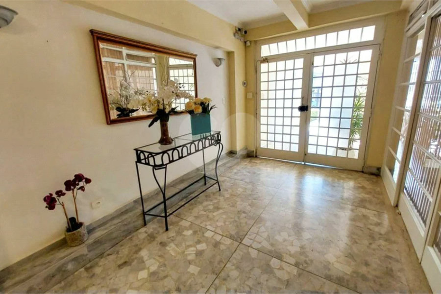 Apartamento de 03 dormitórios. Agende uma visita.