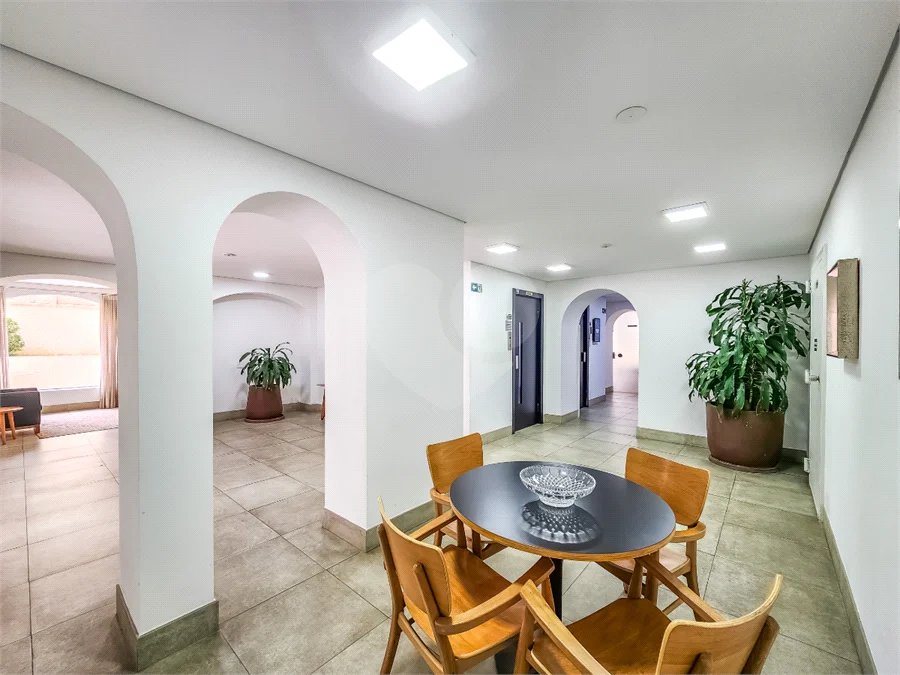 Apartamento à venda com 3 quartos, sendo 1 suíte, em Brooklin, São Paulo, SP
