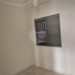 Apartamento no Romeu Santini.